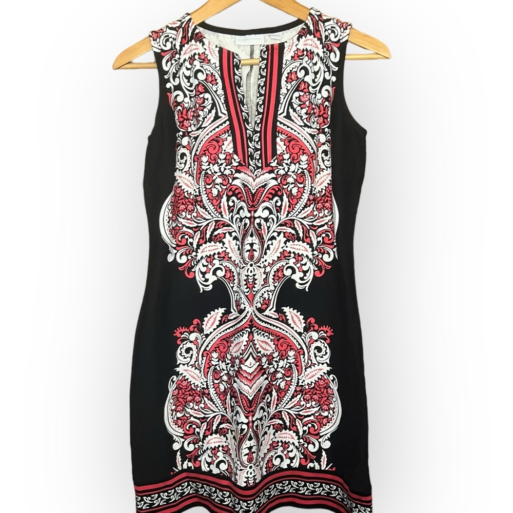 New York & Company | Floral Dress with Peekaboo Chest Size XS